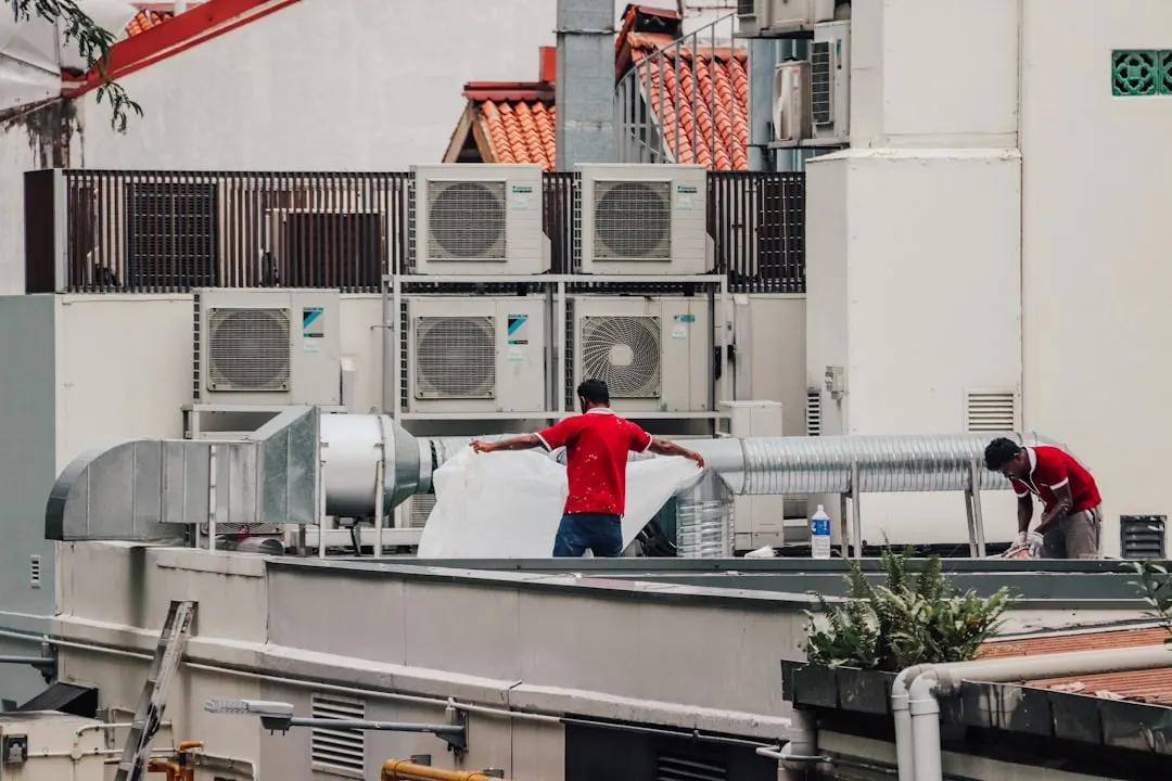 Rooftop HVAC service